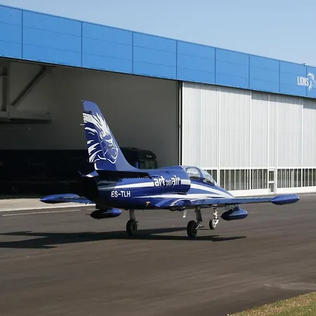 Aircraft Hotel Und Events * Neuhausen ob Eck