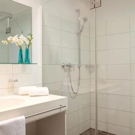 Aircraft & Events Hotel