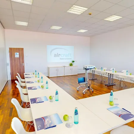 Aircraft & Events Hotel *