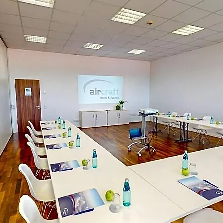 Szálloda Aircraft & Events Neuhausen ob Eck
