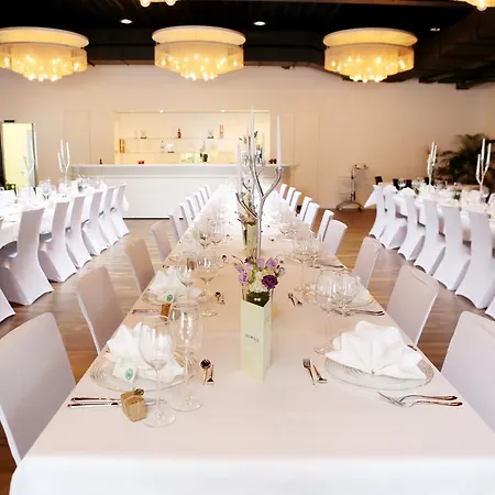Hotel Aircraft & Events