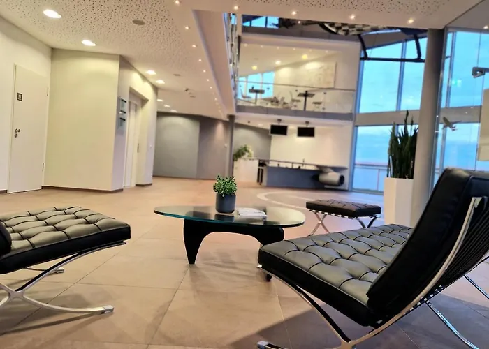 Aircraft & Events Hotel *