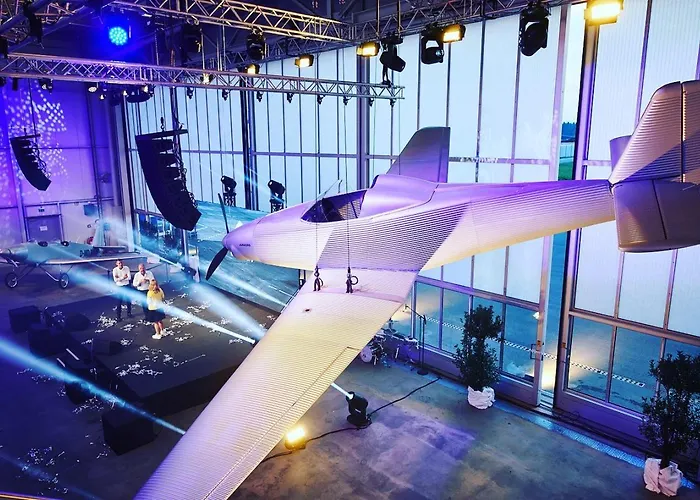 Aircraft & Events Hotel *